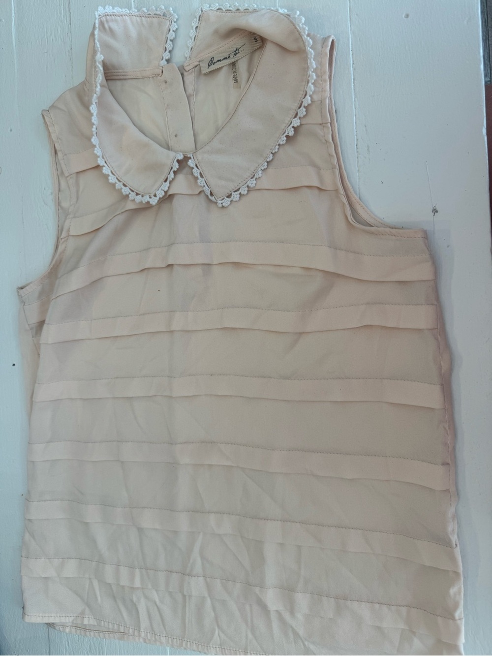 Sleeveless Cream Peter Pan Collar Top